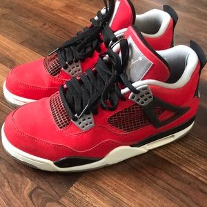 Jordan 4